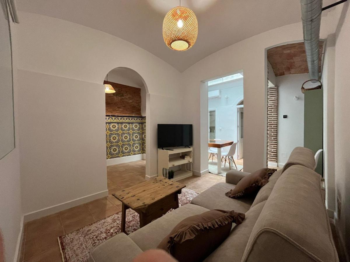 Atocha Boutique Badajoz Apartment ภายนอก รูปภาพ